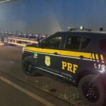 PRF flagra caminhoneiro...