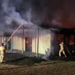 Incêndio destrói salão...