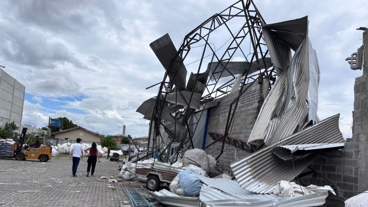 Tornado em São José dos Pinhais causou estragos no bairro Guatupê