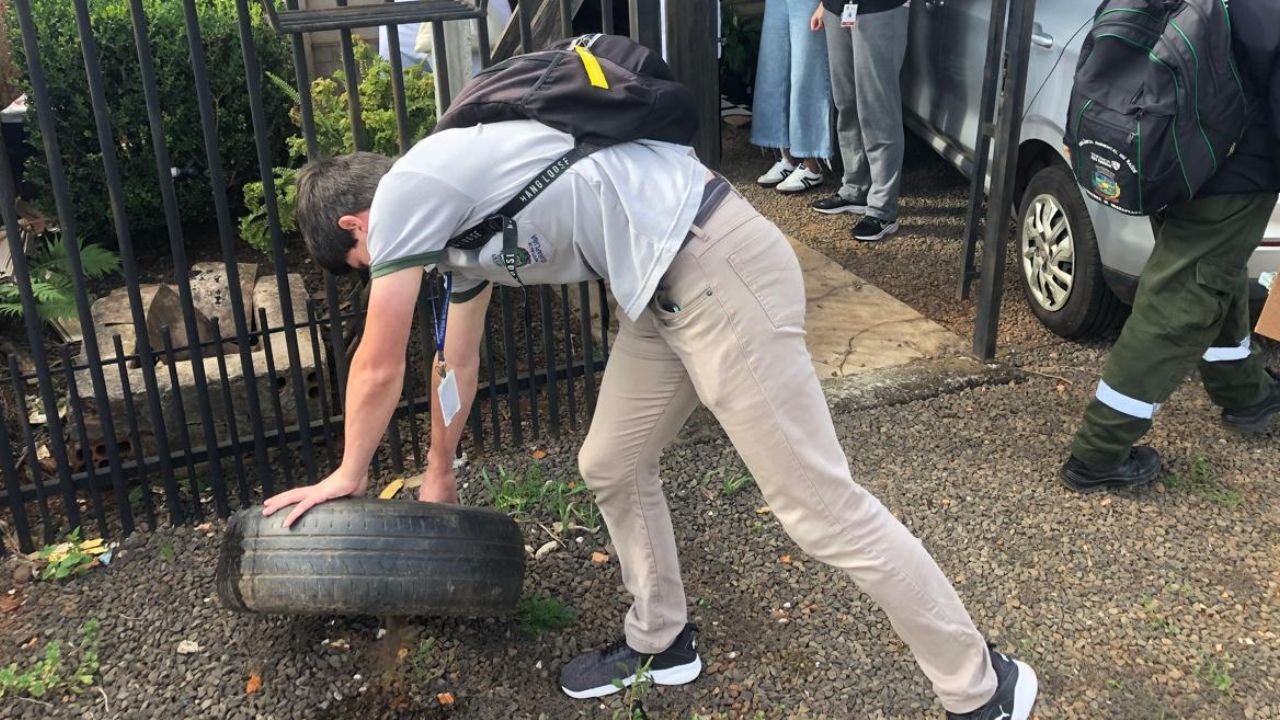 Trabalho da Vigilância Ambiental no combate ao mosquito Aedes aegypti e na prevenção da dengue, zika e chikungunya em Guarapuava.