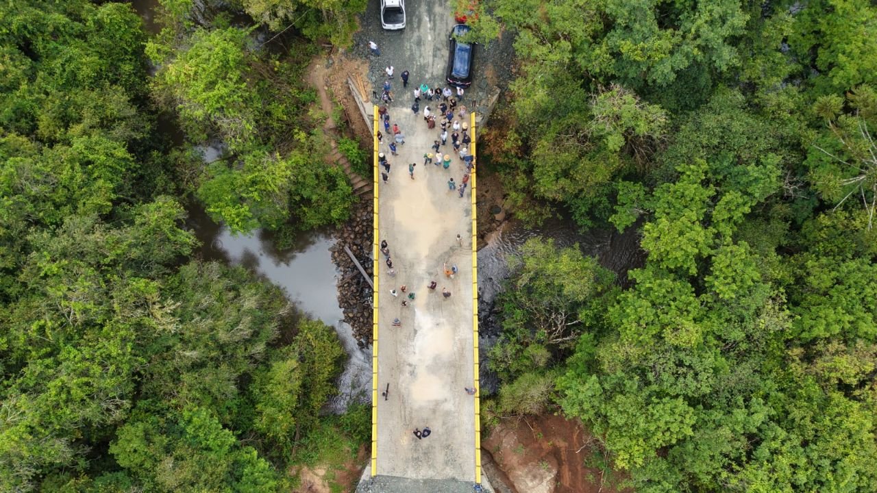 Ponte de concreto sobre o Rio São João em Prudentópolis