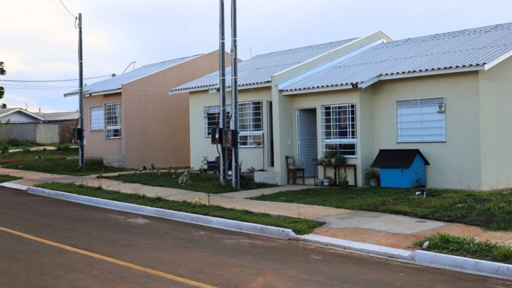 Prefeitura fiscaliza moradias do Vida Digna II e apura irregularidades em casas populares