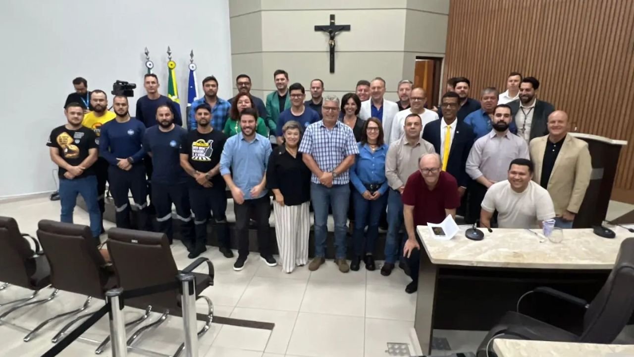 Vereadores de Guarapuava durante votação do projeto que cria a Guarda Municipal