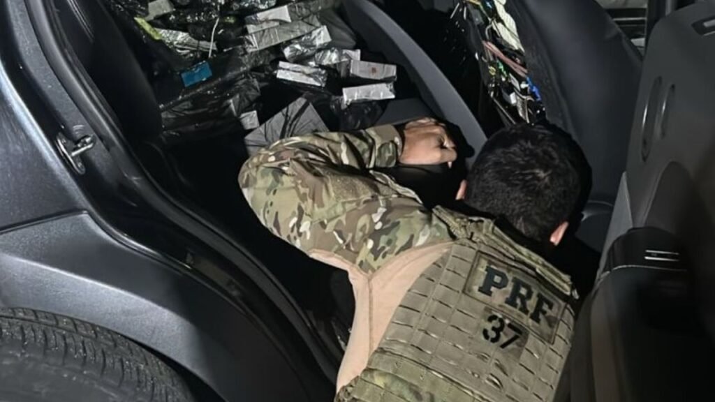 Medicamentos para emagrecimento apreendidos pela PRF na BR-277, em Guarapuava e Irati