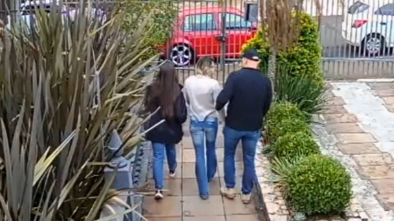 Mulher presa em Guarapuava por aplicar golpes com falsas entrevistas de emprego