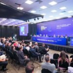 Lideranças discutem futuro...