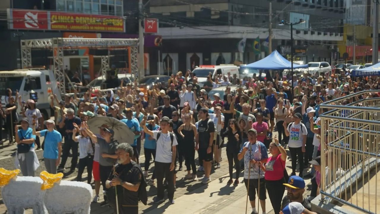 Via-Sacra reúne mais de mil fiéis em Guarapuava