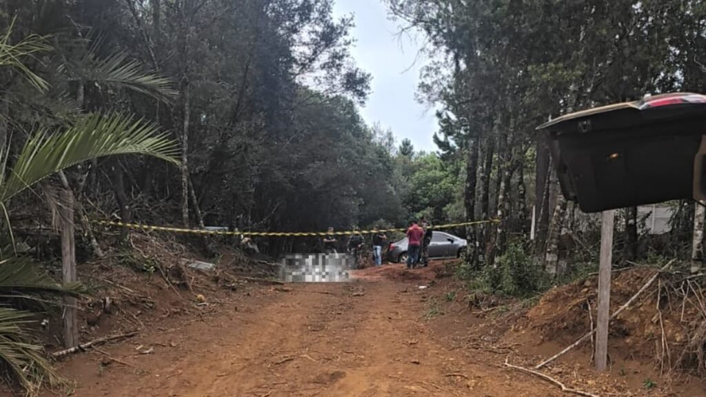 Local onde ocorreu a operação policial na Estrada do Guabiroba, em Guarapuava, que terminou com a morte de três homens. Foto: Divulgação/ Polícia Militar
