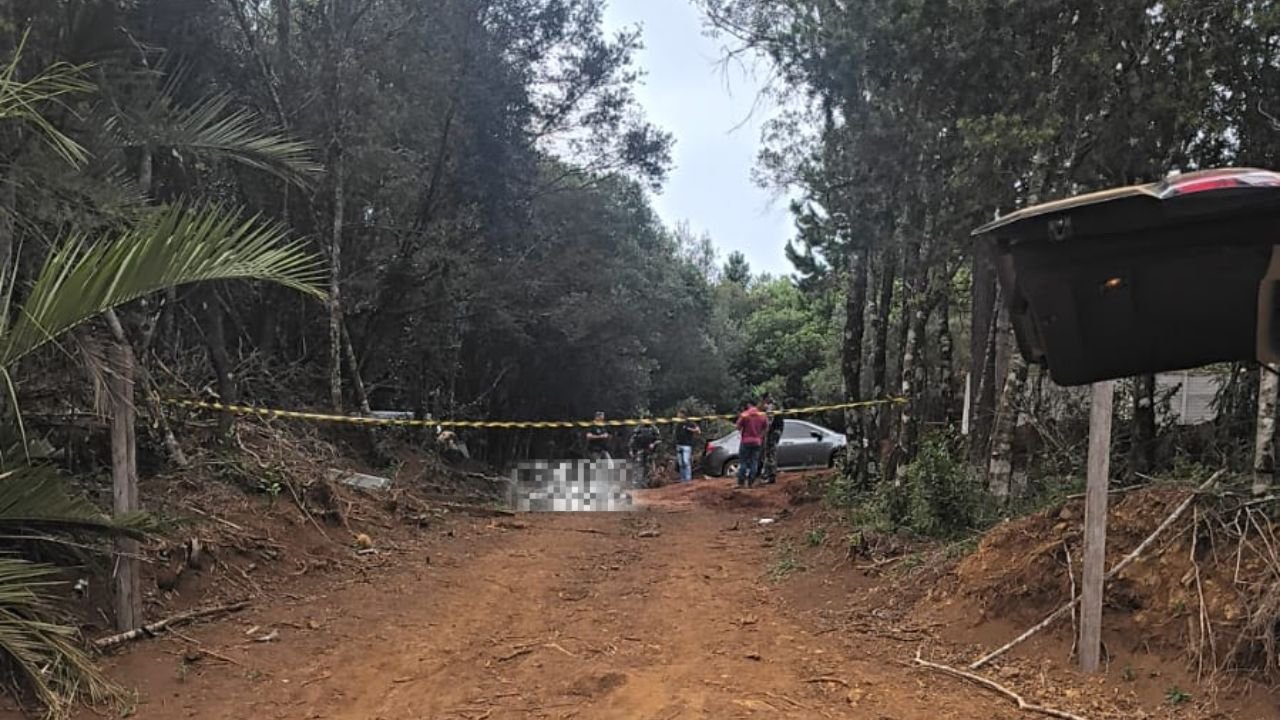 Local onde ocorreu a operação policial na Estrada do Guabiroba, em Guarapuava, que terminou com a morte de três homens. Foto: Divulgação/ Polícia Militar