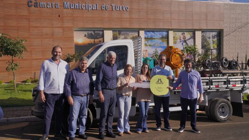Veículo será utilizado no transporte de insumos e produtos agrícolas, beneficiando 140 famílias da região central do Paraná