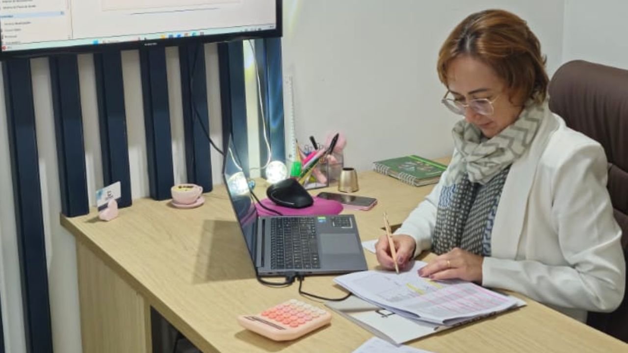 A contadora Franciele Nunes explica como contribuintes podem destinar parte do Imposto de Renda para fundos sociais que beneficiam instituições