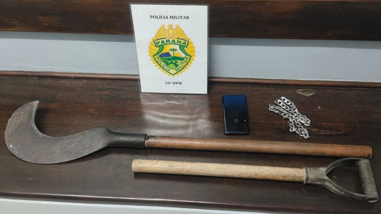 Materiais apreendidos pela Polícia Militar durante a ocorrência de cárcere privado e tortura em Guarapuava. Foto: Divulgação/PM.