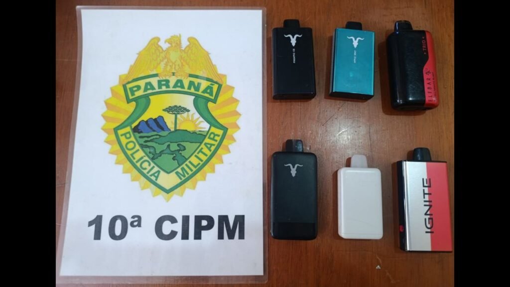 Cigarros eletrônicos apreendidos após ocorrência envolvendo adolescentes em colégio estadual de Goioxim