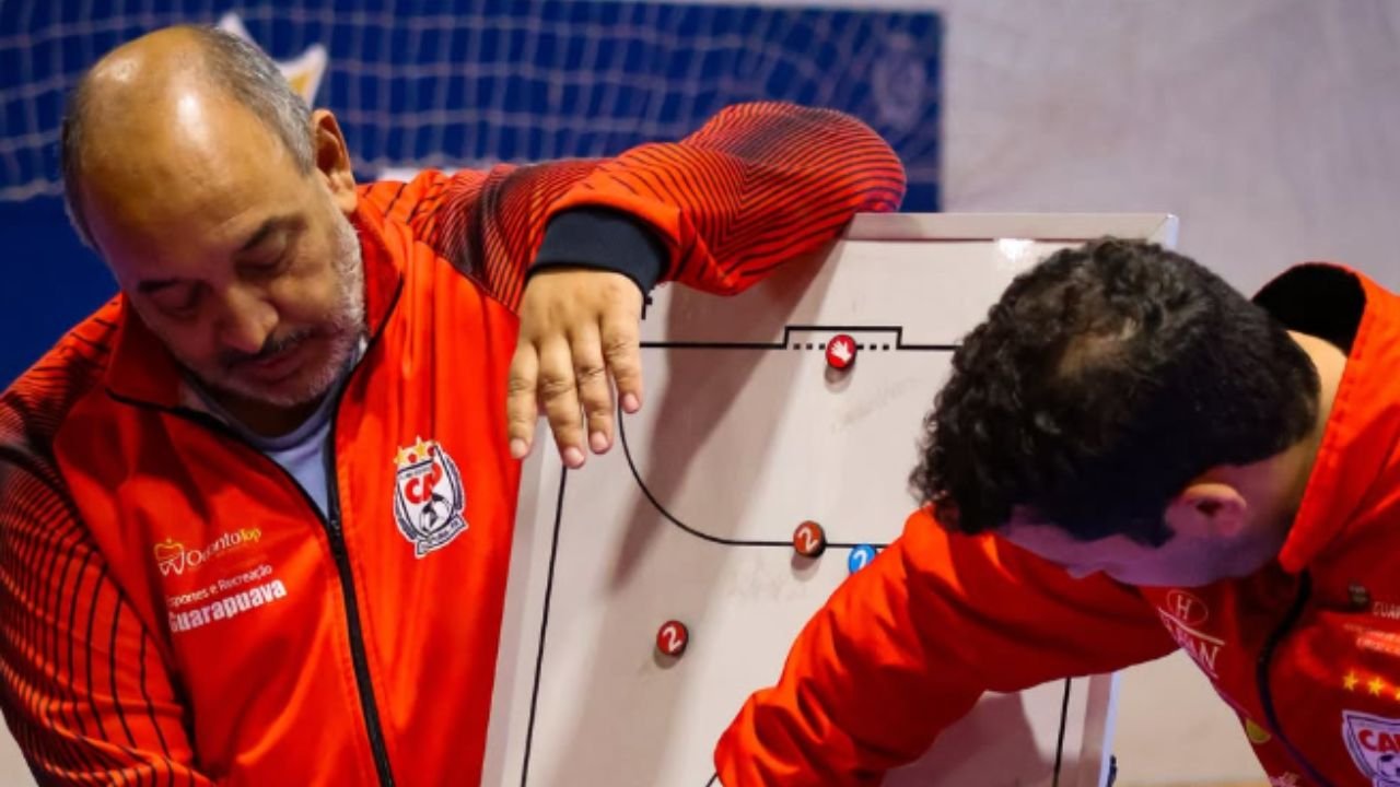 Baiano retorna ao comando do CAD e já comanda treino no Joaquinzão