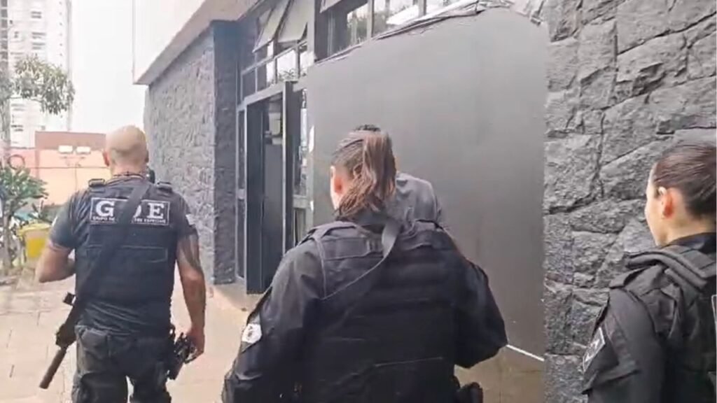 Policiais civis em uma das ações. Foto: Reprodução/ PCPR