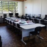 44 escolas municipais...