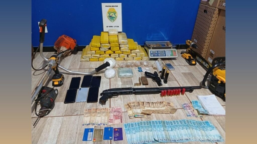 Ação policial em Santa Maria do Oeste apreendeu drogas, armas, munições e dinheiro falso.