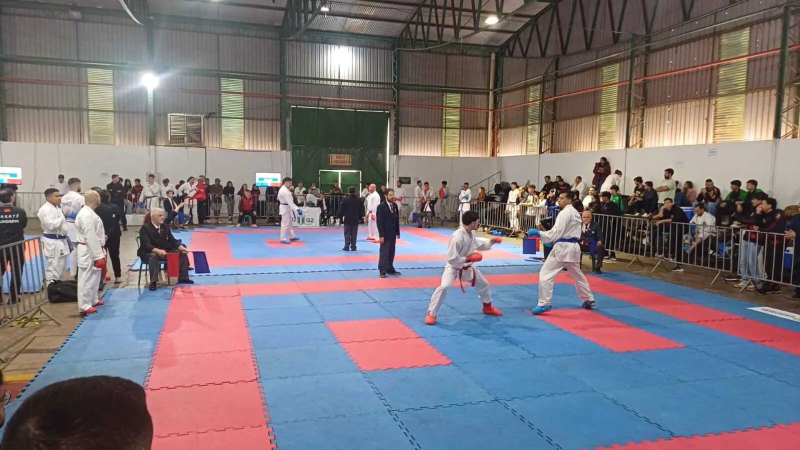 Delegação guarapuavana conquistou 12 medalhas em cinco modalidades durante o Paraná Combate 2026, realizado em Cascavel. Fotos: Prefeitura de Guarapuava