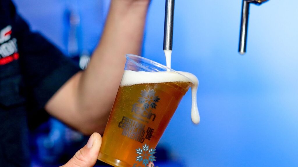 FECIN 2026 reúne mais de 80 estilos de cerveja e shows nacionais neste fim de semana em Guarapuava