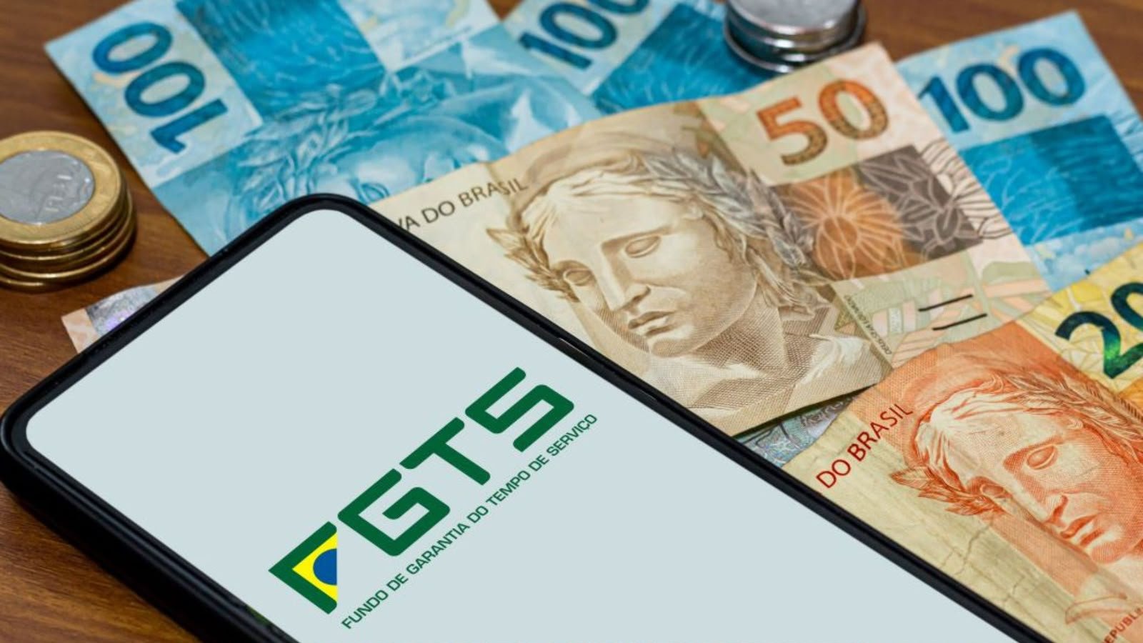 Moradores de Candói, Goioxim e Marquinho podem solicitar o saque do FGTS por calamidade diretamente pelo aplicativo da Caixa.