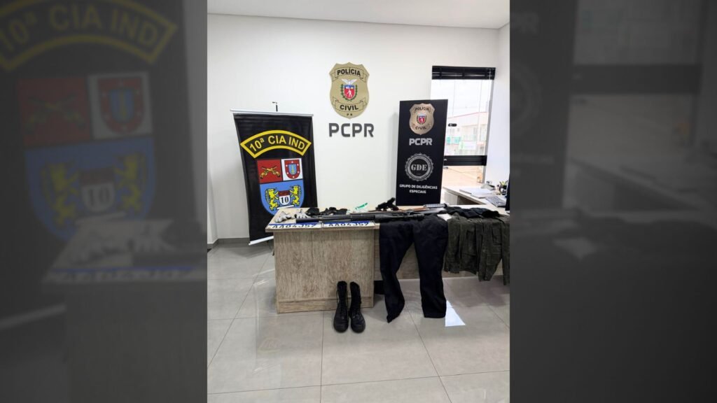 Armas e materiais apreendidos durante operação em Laranjeiras do Sul. Foto: Divulgação/ PCPR