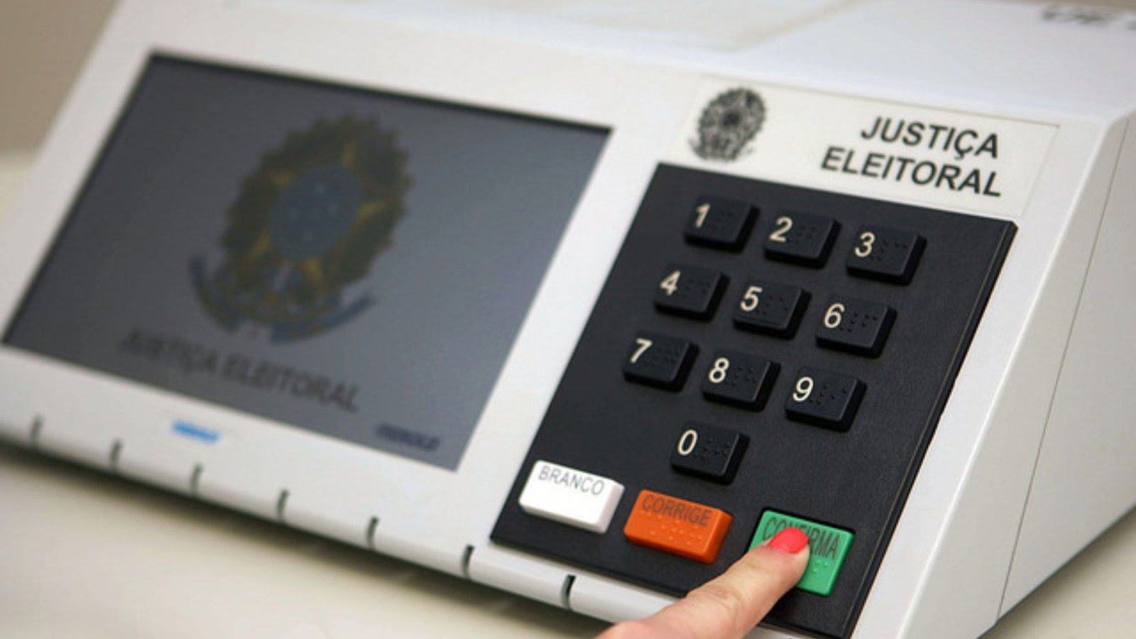 Eleitores têm até quinta-feira (20) para solicitar o voto em trânsito para as eleições de outubro.