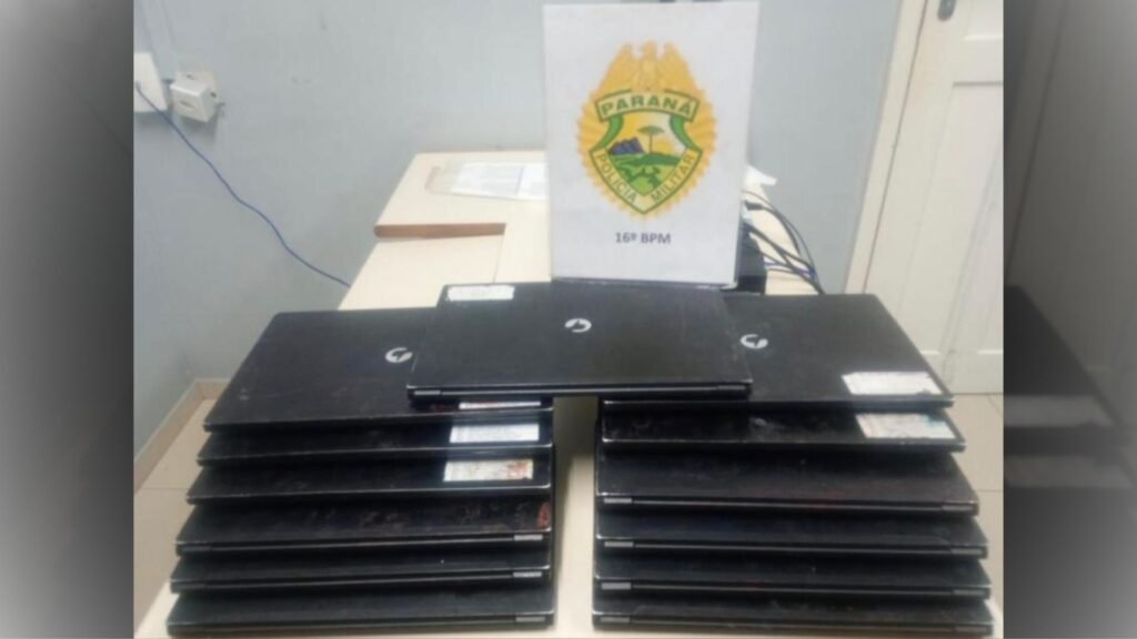 13 tablets recuperados pela Polícia Militar após furto em colégio estadual na Vila Carli, em Guarapuava