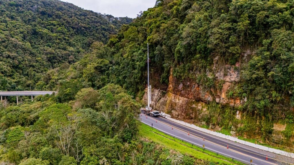 Trabalhos preventivos na Serra da Esperança foram prorrogados até 22 de agosto devido às condições climáticas. Foto: Divulgação/EPR Iguaçu.