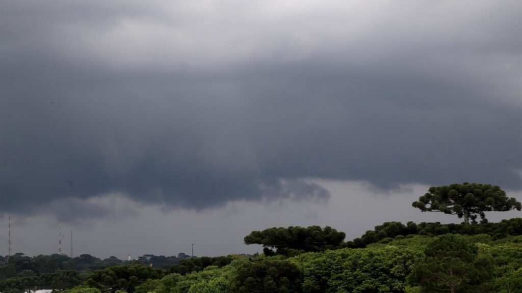 El Niño deve favorecer chuvas acima da média no Paraná até dezembro, com maior atenção para as regiões Centro-Sul, Sul, Oeste e Sudoeste. Foto: Gilson Abreu/Arquivo AEN