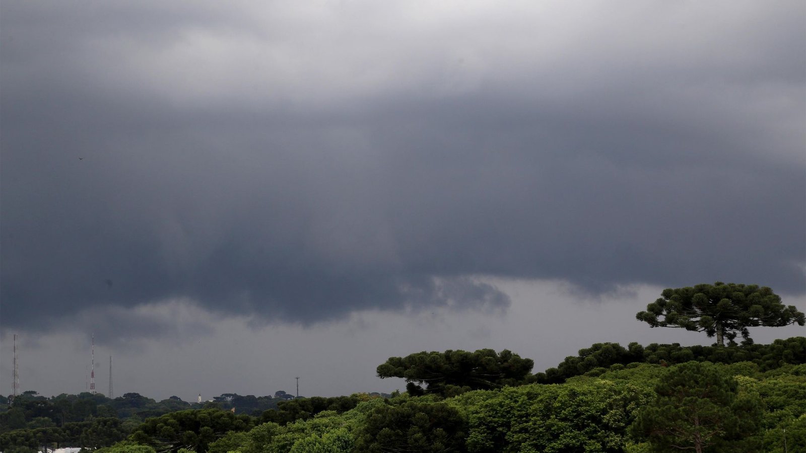 El Niño deve favorecer chuvas acima da média no Paraná até dezembro, com maior atenção para as regiões Centro-Sul, Sul, Oeste e Sudoeste. Foto: Gilson Abreu/Arquivo AEN