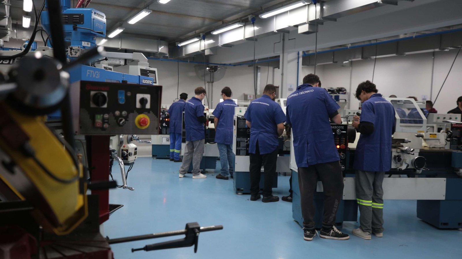 Senai Guarapuava recebeu equipamentos para laboratórios de metalmecânica, solda e usinagem. Foto: Divulgação/Senai Paraná.
