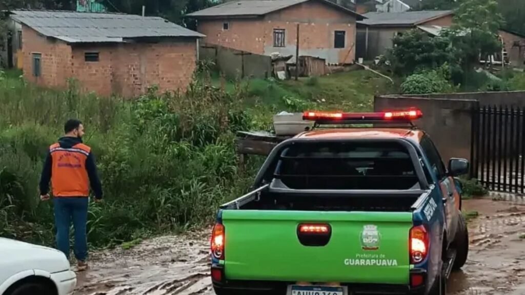 Defesa Civil de Guarapuava destaca ações preventivas após município acumular 140 mm de chuva entre 8 e 14 de outubro. Foto: Divulgação/ Prefeitura de Guarapuava