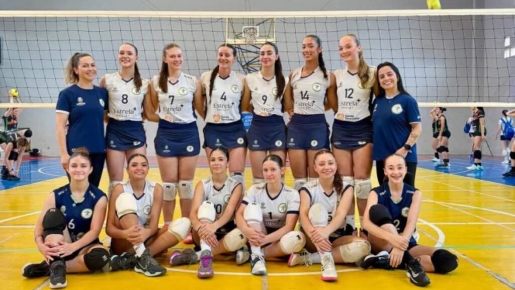 Guarapuava garantiu vagas nas semifinais do futsal masculino e do voleibol feminino nos Jogos da Juventude do Paraná e conquistou prata no xadrez. Fotos: Divulgação/ Prefeitura de Guarapuava